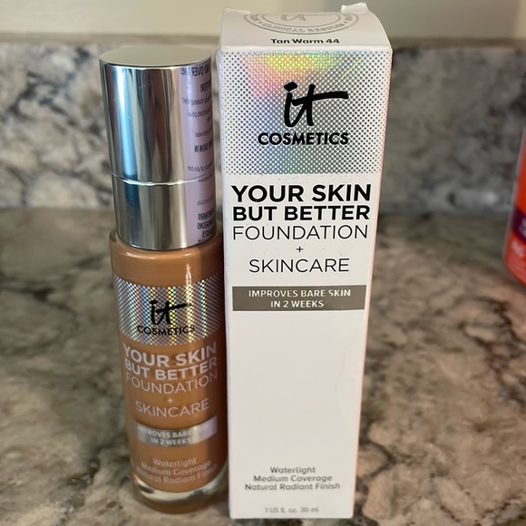 NIB IT Cosmetics Your Skin But better Foundation + Skincare Tan Warm 44 - Picture 1 of 8